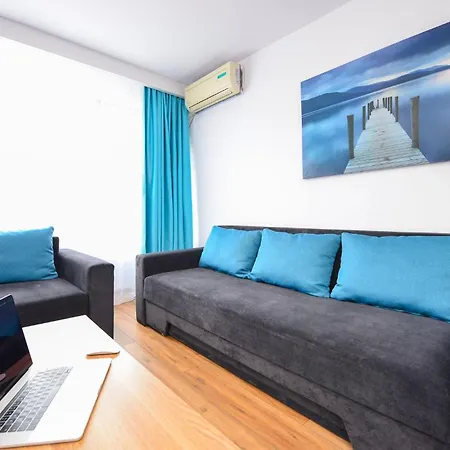 Sunshine - Cismigiu Gardens Apartment